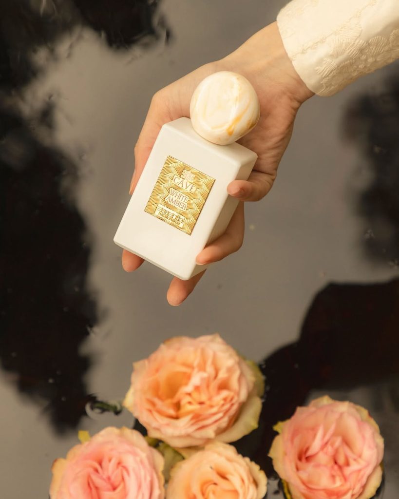 White Amber Extrait de Parfum