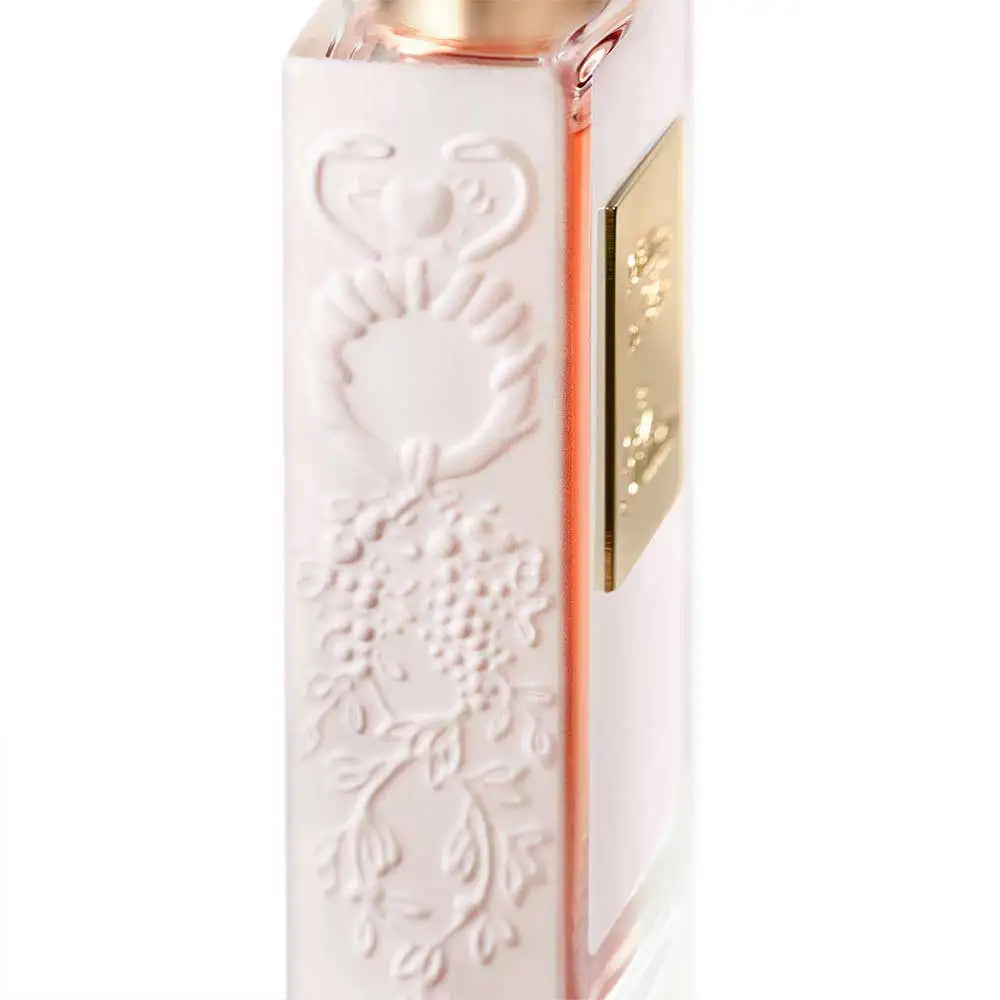 Love Don't Be Shy Eau de Parfum